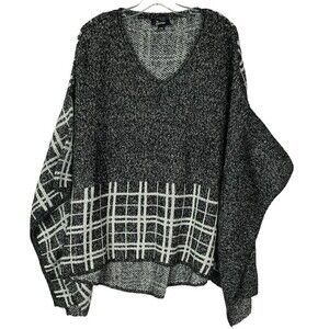 Zoria Women’s Sweater S/M Grey White Plaid Knit Poncho Jacket Boho Casual